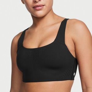 (TWO) VICTORIA'S SECRET Featherweight Max Sports Bra